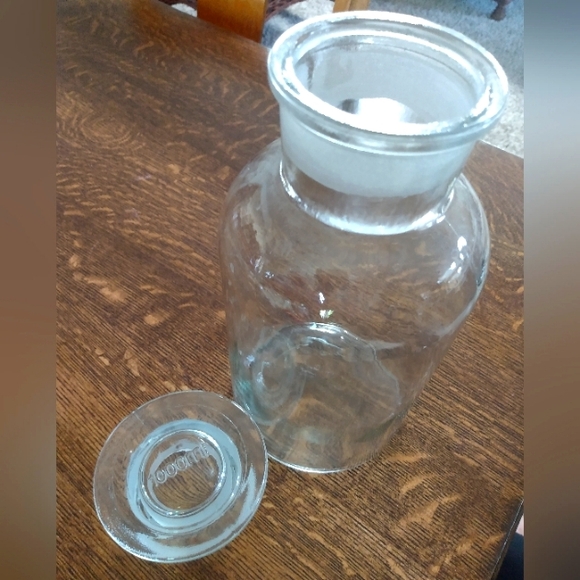 Vintage 1 Liter Clear Glass Apothecary Jar with Flat Lid - Picture 2 of 9